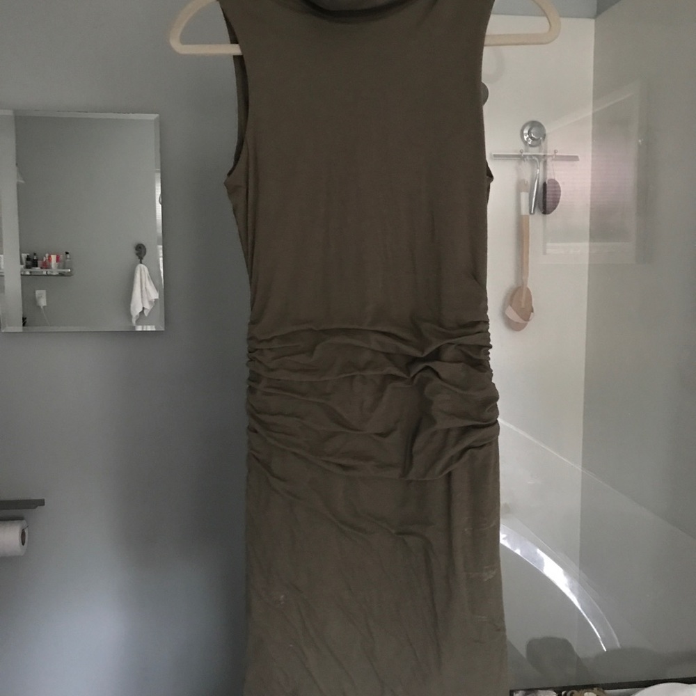 Olive green dress - Picture 4 of 4